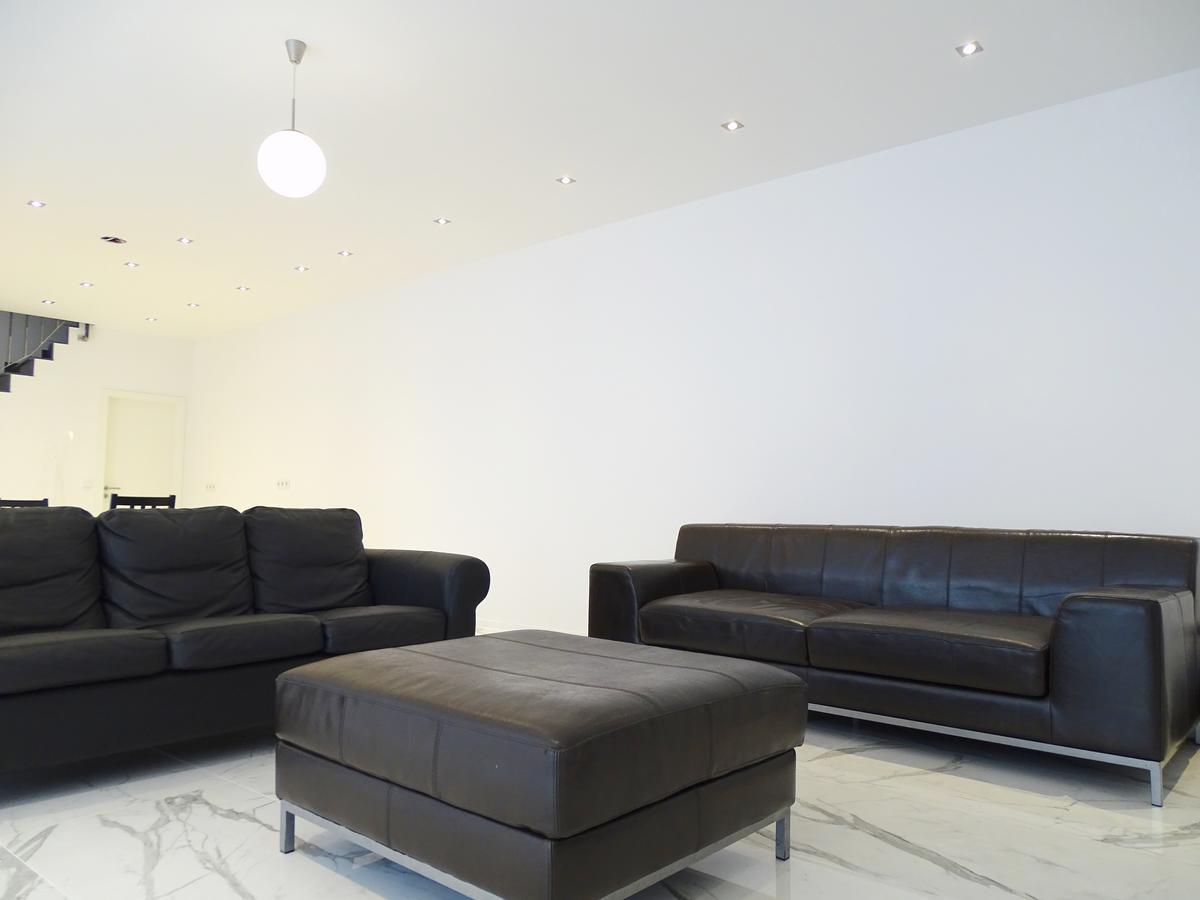 Avi City Apartments Kinghouse Düsseldorf Buitenkant foto